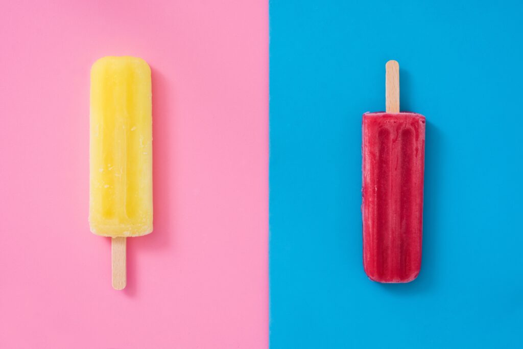 Lemon and strawberry popsicle
